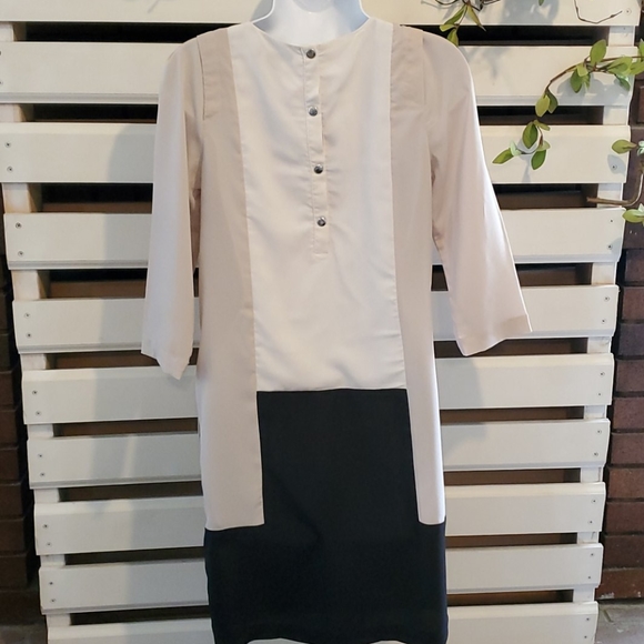 H & M dress.                         #1577 - Picture 6 of 7